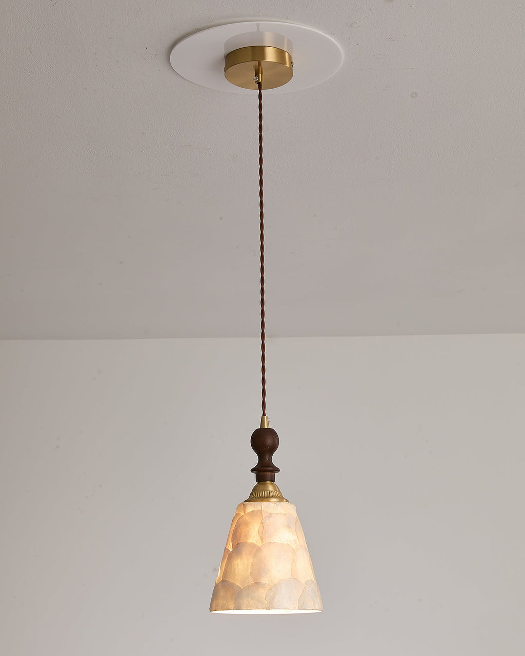 Belvedere Capiz Pendant Lamp