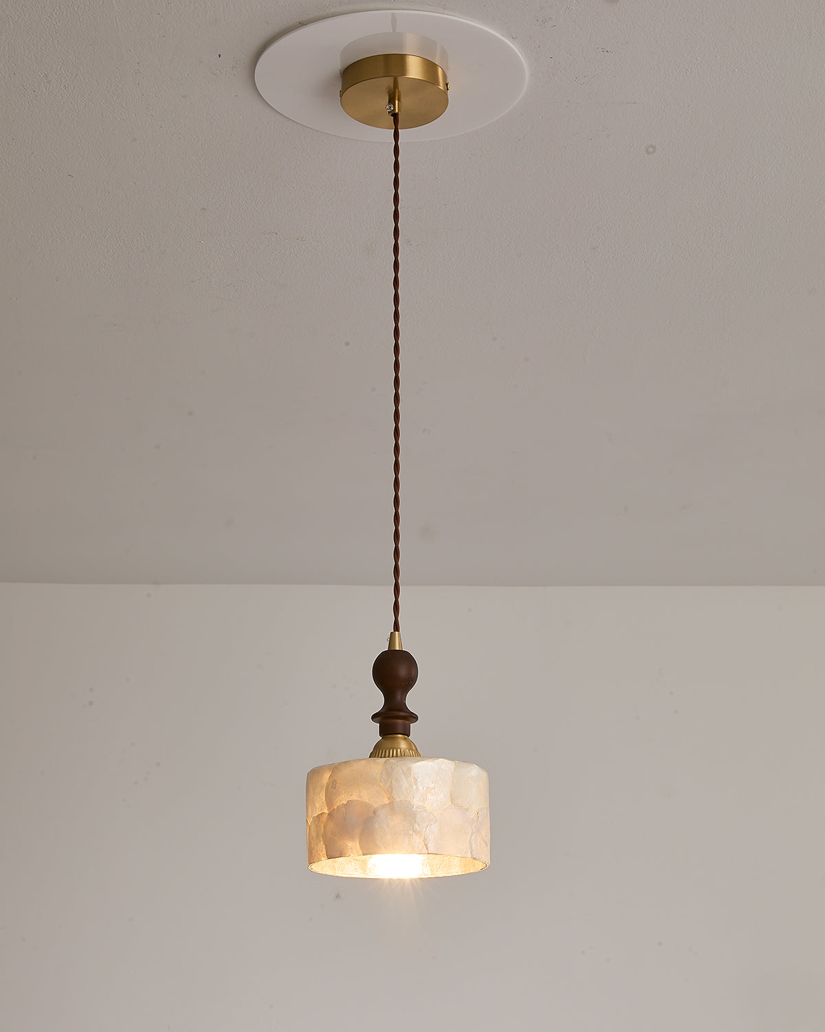Belvedere Capiz Pendant Lamp