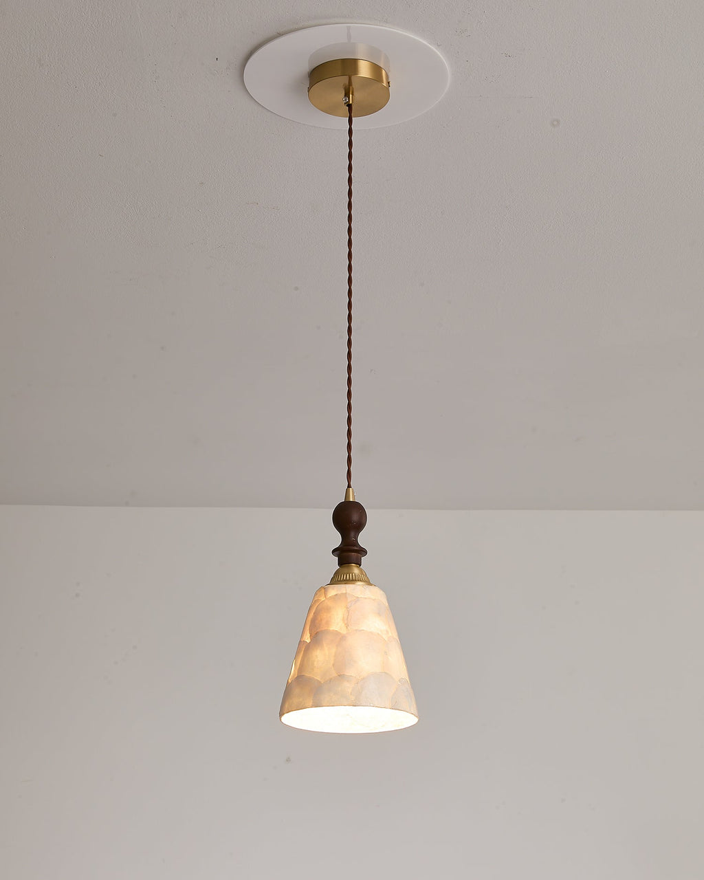 Belvedere Capiz Pendant Lamp