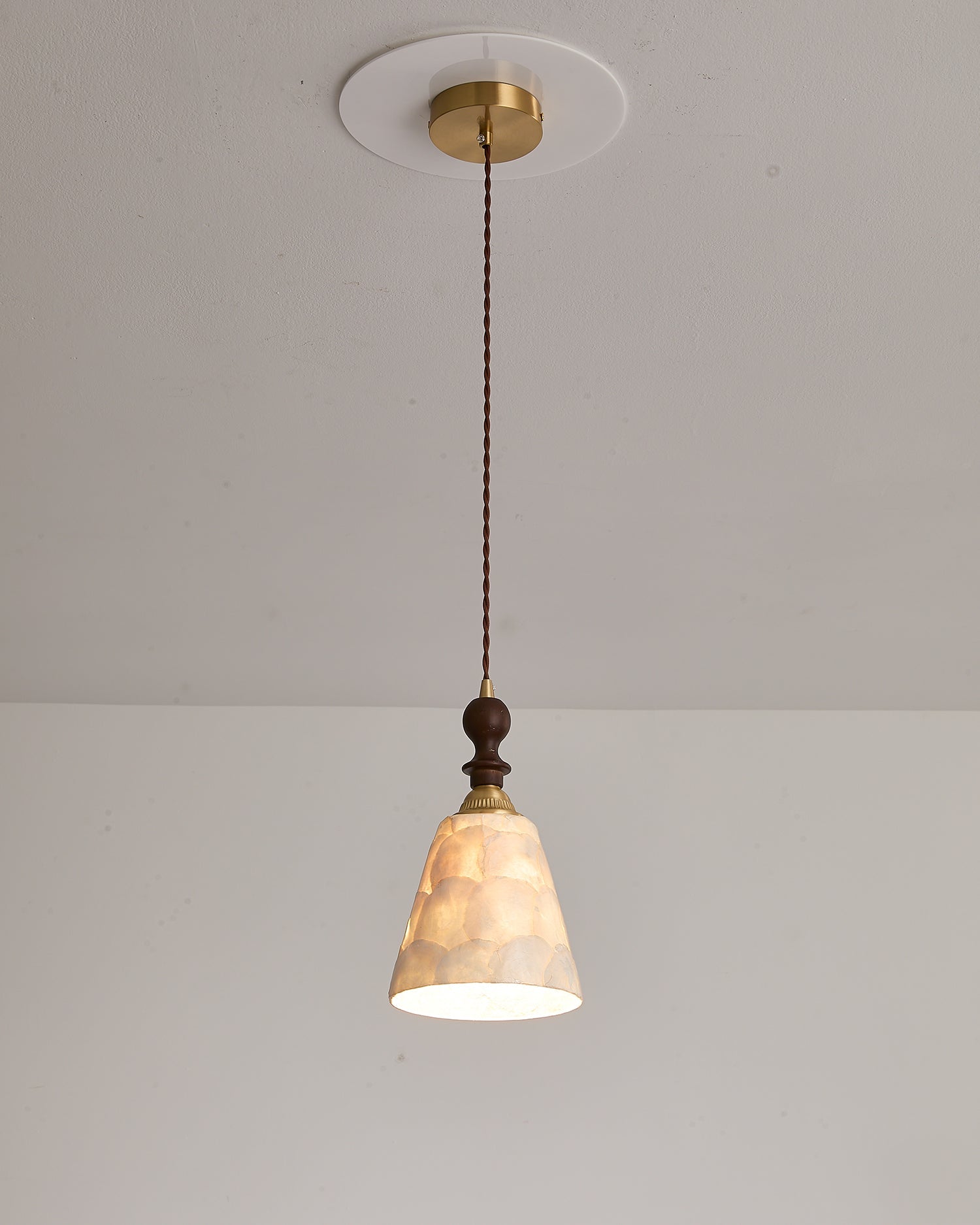 Belvedere Capiz Pendant Lamp