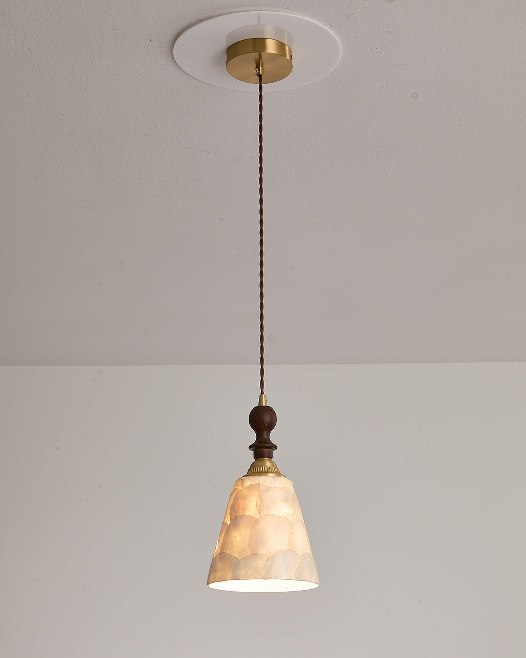 Belvedere Capiz Pendant Lamp